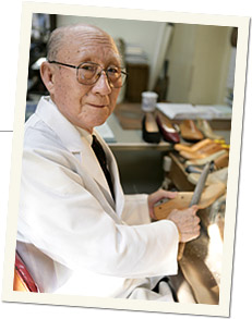 �e�n���j���A